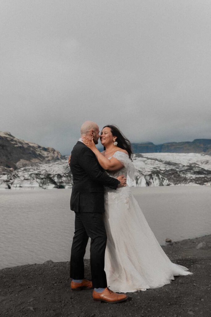 elopement iceland wedding photography skogafoss (20 von 31)