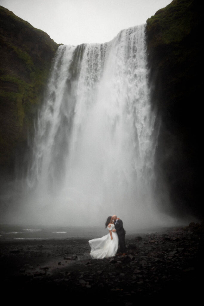 elopement iceland wedding photography skogafoss 31 von 31 1