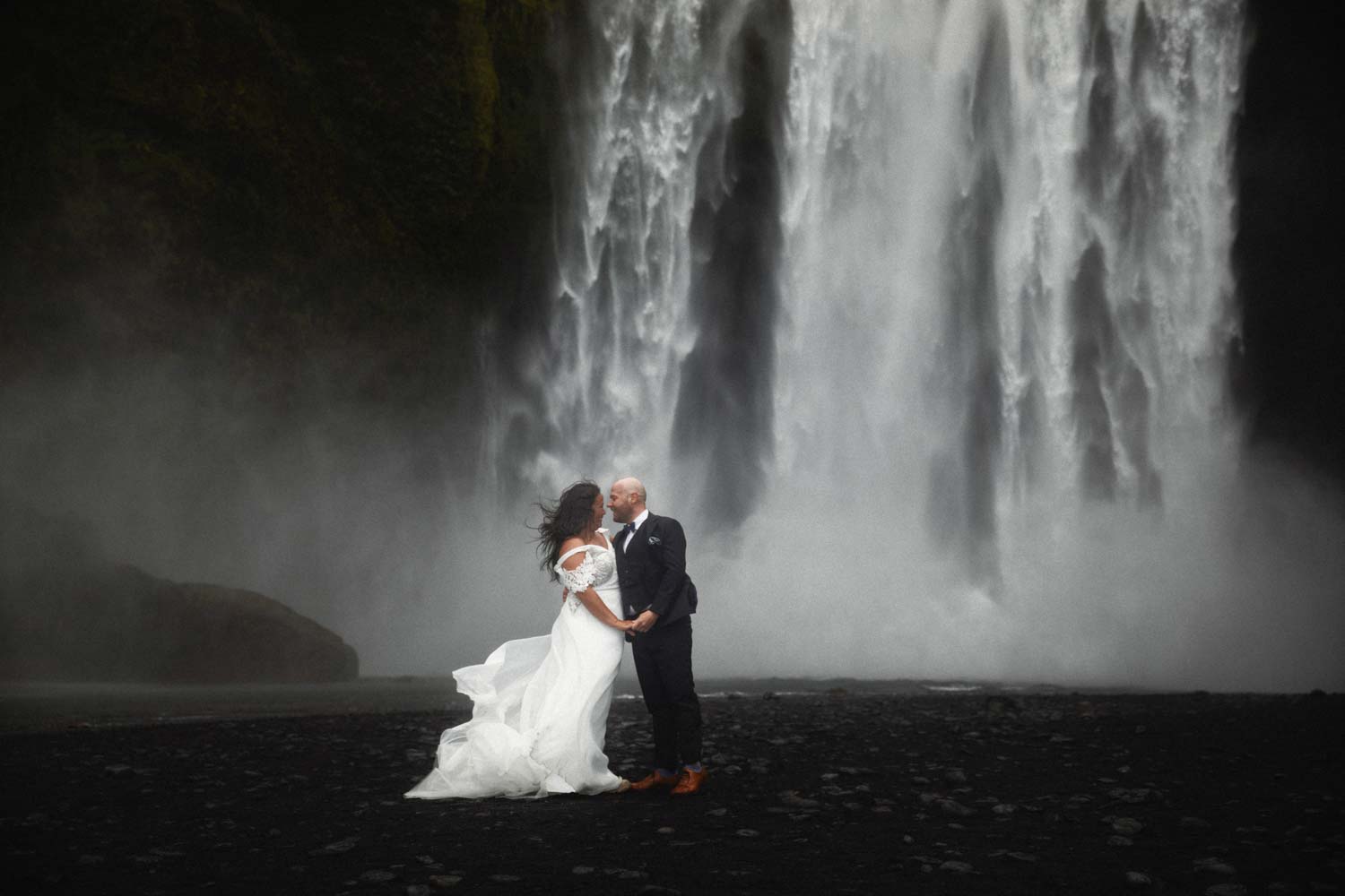 elopement iceland wedding photography skogafoss 5 von 31 1