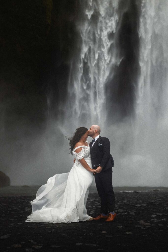 elopement iceland wedding photography skogafoss (6 von 31)